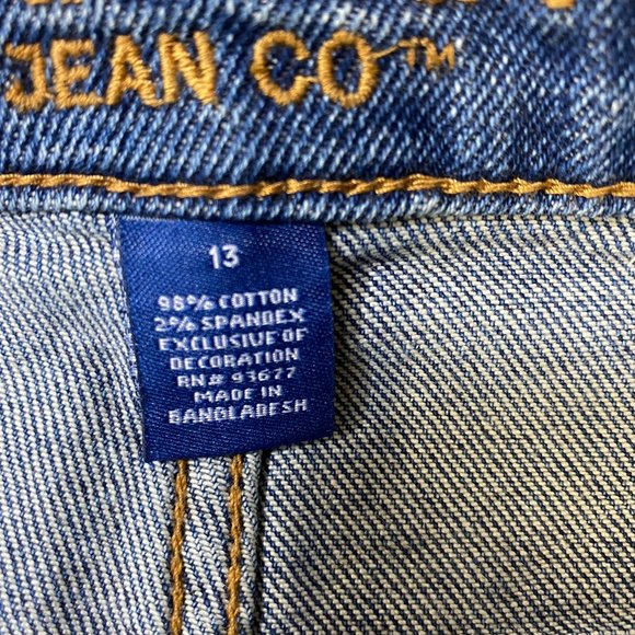 NWT Arizona Junior Jean Distressed Shorts Size 13 - Picture 3 of 3